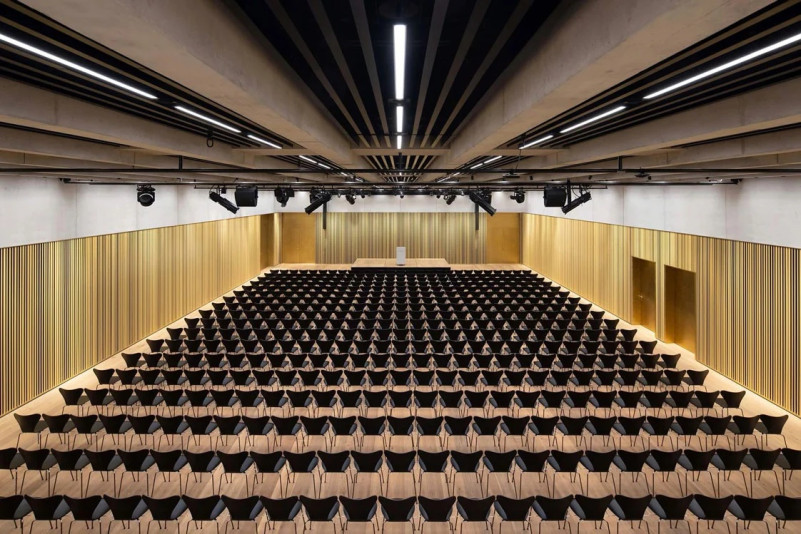 pluche74 museum district zurich 2