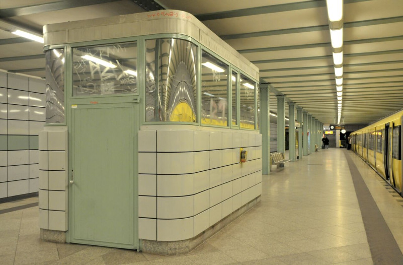 plush74 foto film veranstaltung ort deutschland berlin u-bahn bhf strausberger 6