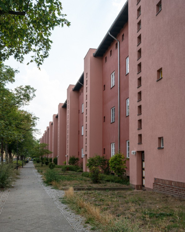 plüsch74 Vermietung Location Film Foto Event Dorf Farben Stadt Berlin 12