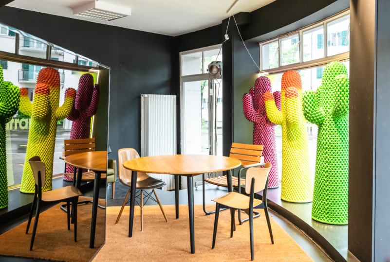 plush74 Fenster Showroom 2 (1)