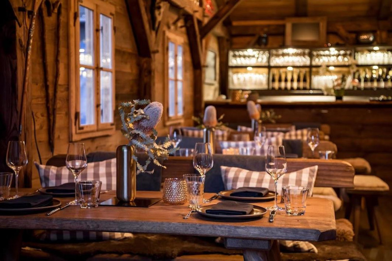 plush74 bavarian hut style berlin 4