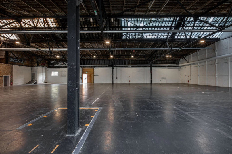 peluche74 película foto lugar del evento alemania berlín pabellón industrial 6