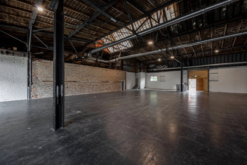 peluche74 película foto lugar del evento alemania berlín pabellón industrial 7