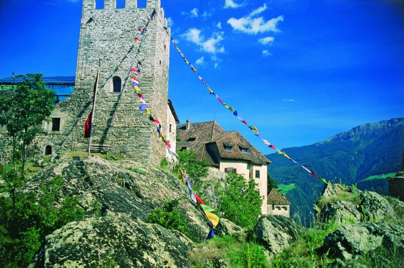 plush74 location messner museum juval tyrol castle3
