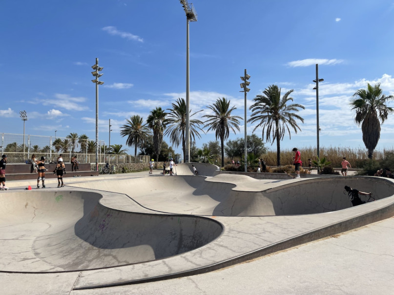 plush74 locations fotofilm produktion deutschland fotostudio berlin00000plush74 locations fotofilm produktion foto streets skate barcelona strand spanien00005