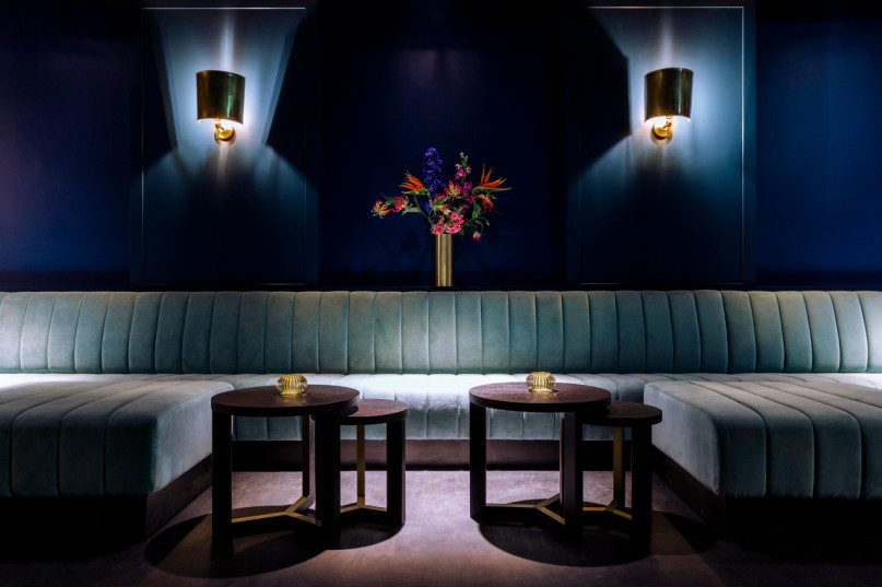 pluche74 lush bar friedrichstrasse 3