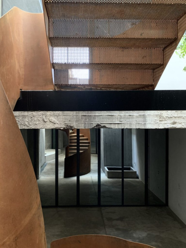 plush74 multi level concrete box venue 11 (1)