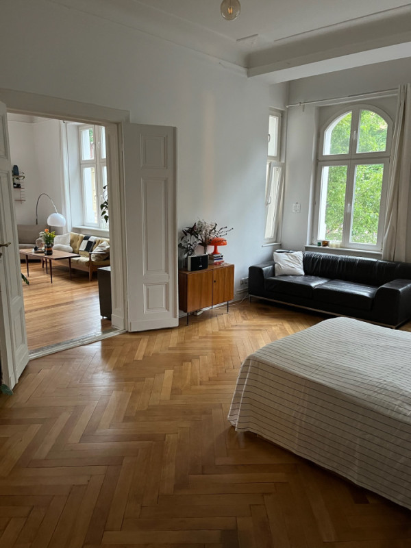 plush74 spacious bright altbau studio 6