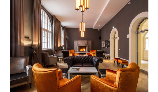 01 berlinolocaleplush744