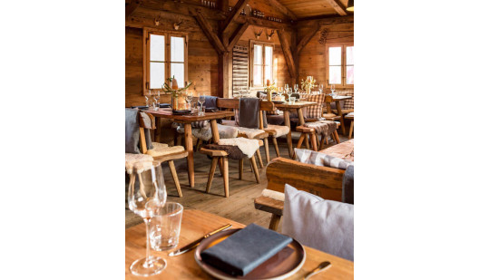 plüsch74 bayerische hütte stil berlin 2