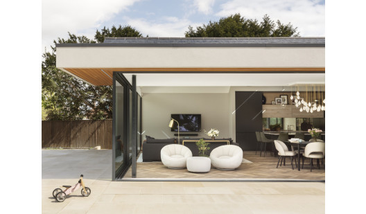 pluche74 esher locatie huis 1