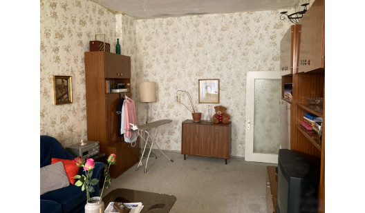 pluche74 oude gepensioneerden appartement 25 (3)