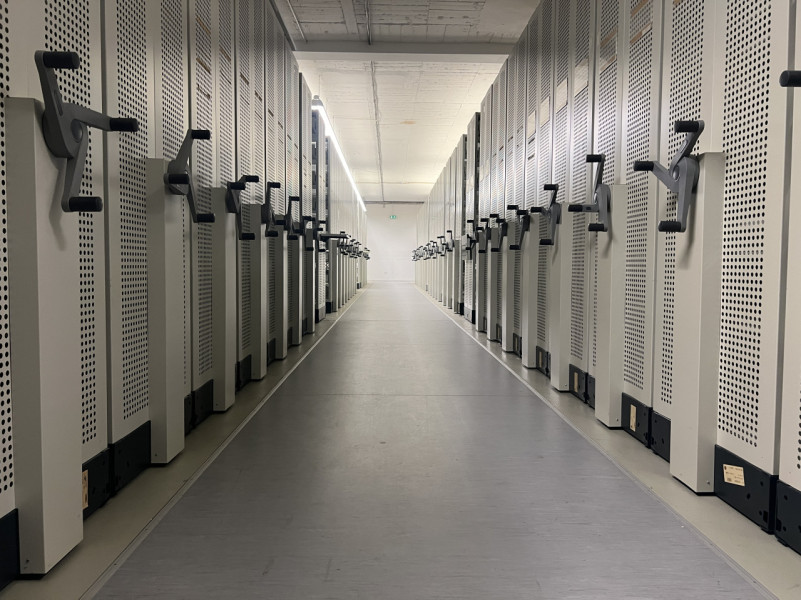 peluche74 film foto riprese location ufficio berlino archivio stanza 6