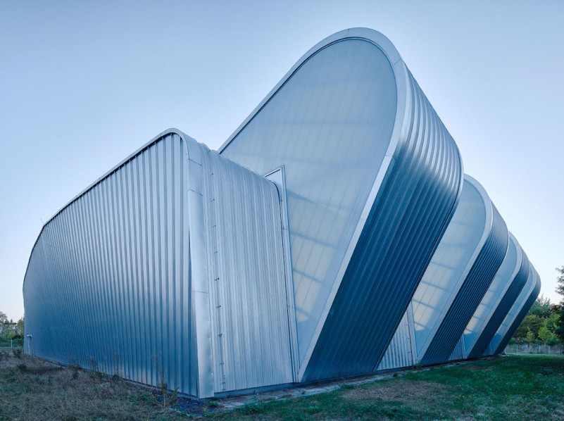 plush74 monochrome sports hall berlin 1