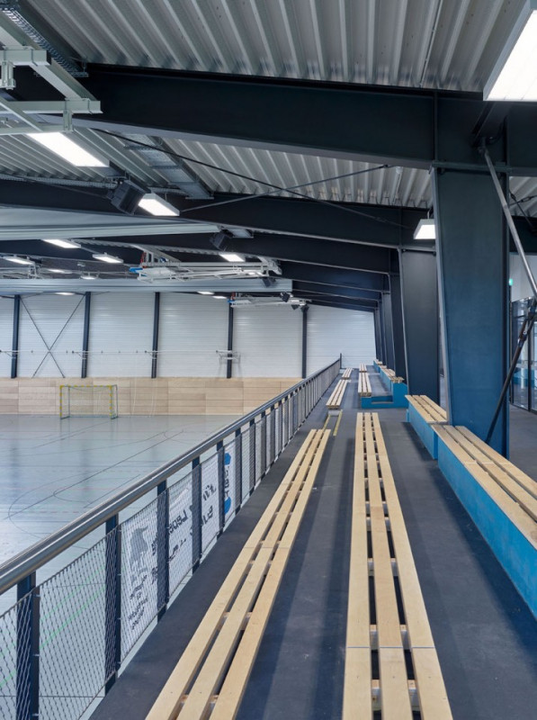 plush74 monochrome sports hall berlin 9