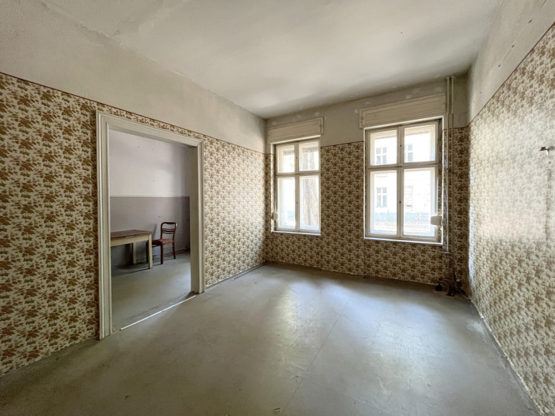 1920s apartment