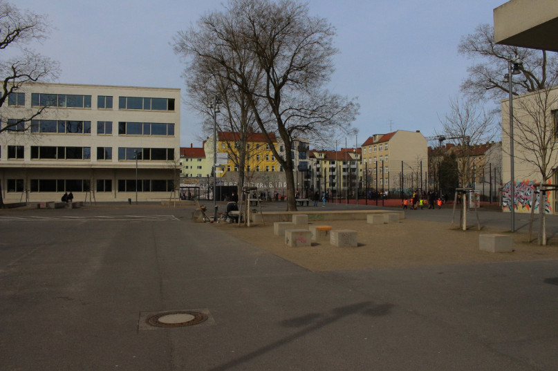 8540plush74 location scouting film photo event rental event space berlin university school8