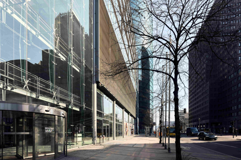 lukasbaumgrtel sonycenter 045 2