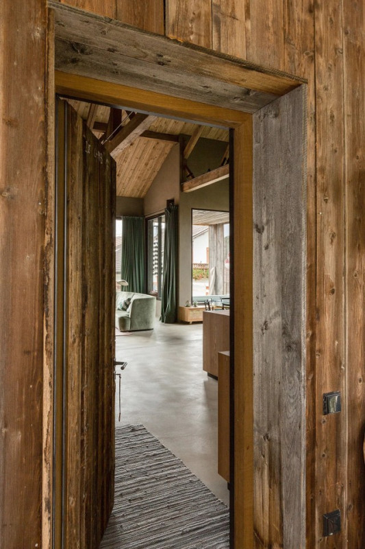 plush74 film photo event location berlin germany chiemgau barn 8