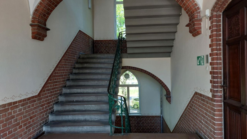 plush74 historic atrium university complex berlin 33