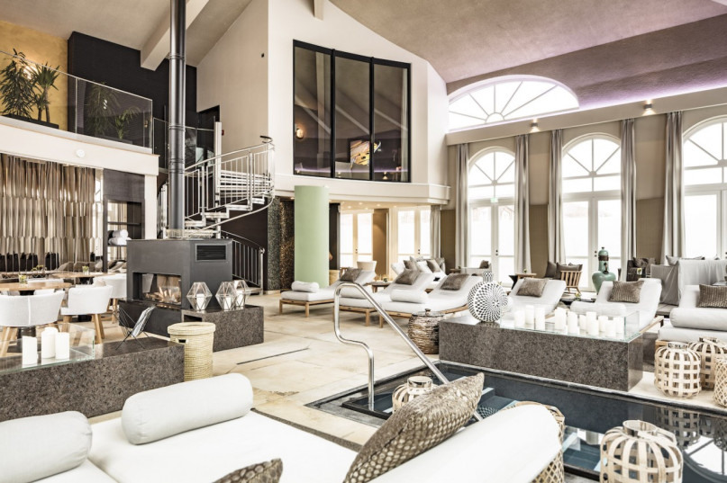 pluche74 locatie kasteel luxe hotel residentie film fotoshoot evenement locaties scouting17