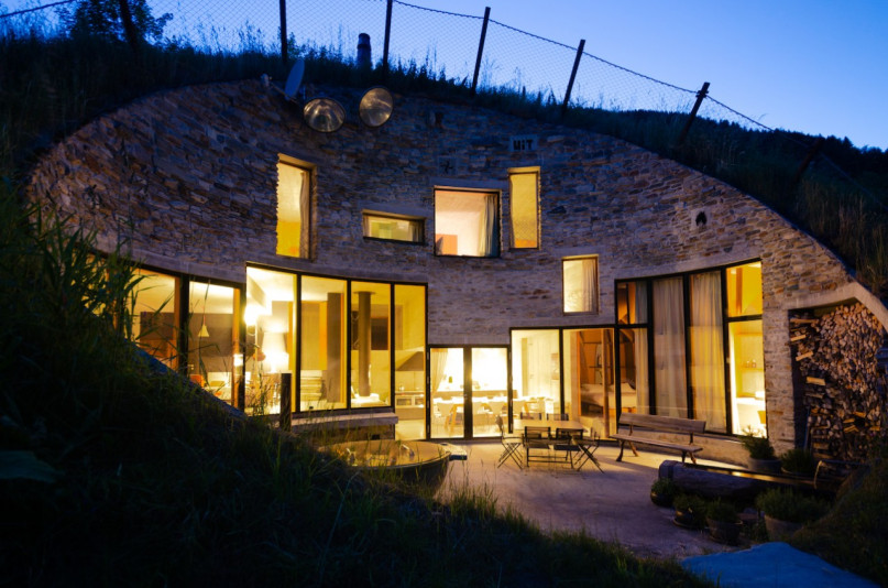 plush74 location film photo event switzerland graubunden vals house 5