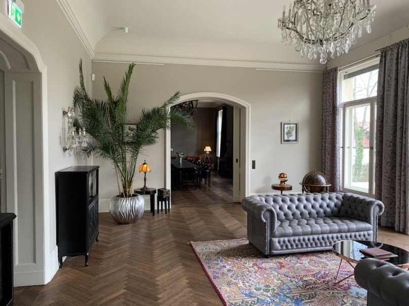 plush74 Vermietung Location Film Foto Event Schloss Villa Landleben Samt Garten 49 (2)