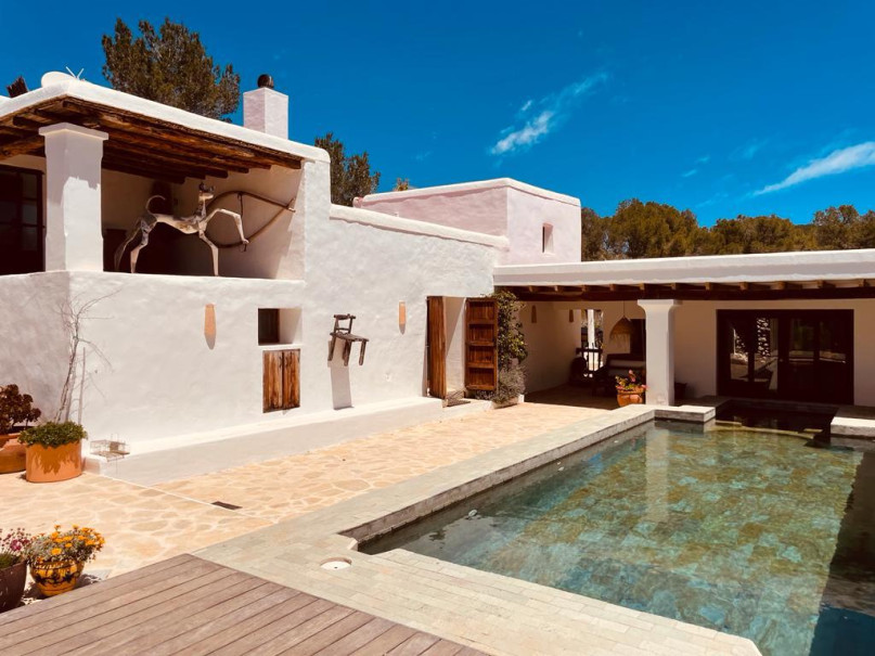 pluche74 villa met zwembad ii ibiza 1