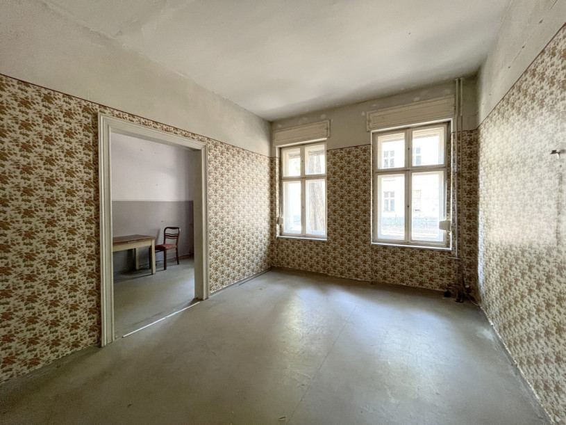 1920s apartment