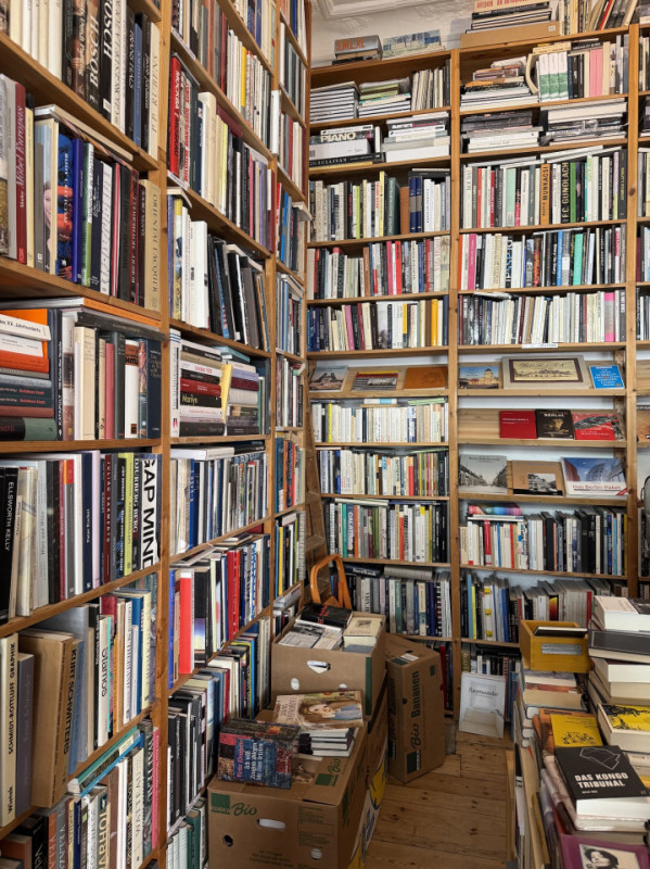 plush74 antique bookshop berlin 10