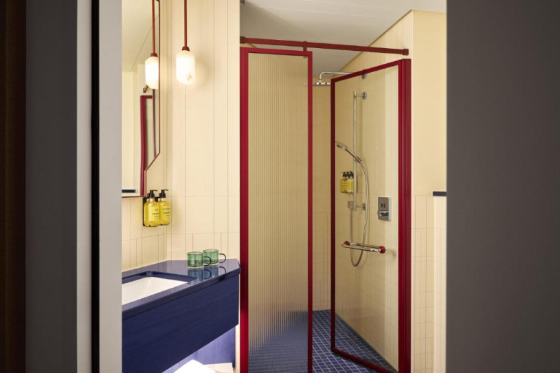 plush74 chic modern urban retreat 9