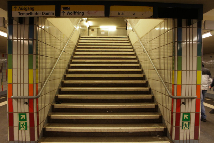 plush74 location photo film event rental germany berlin subway paradestrasse 8