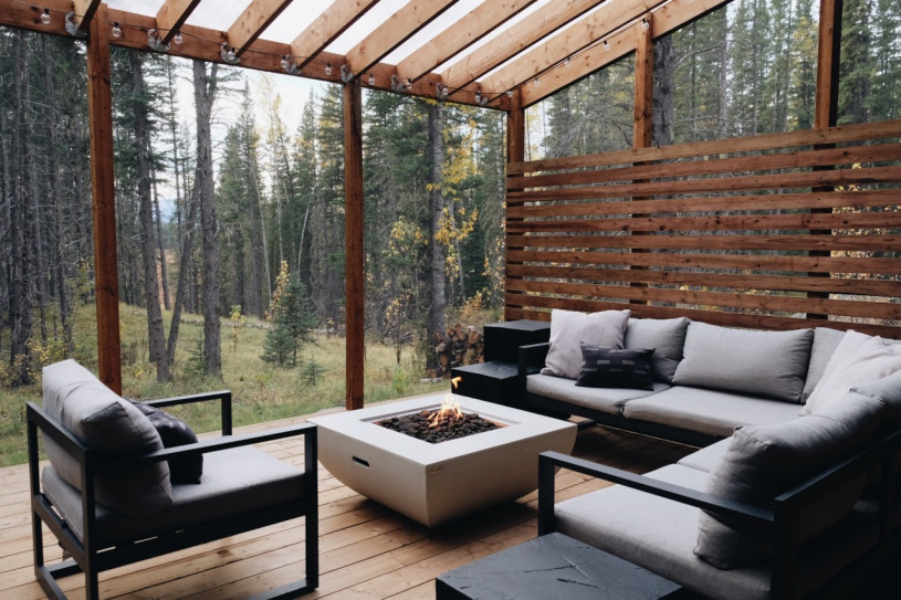 plush74 photo film event location alberta canada rustic forest cabin 2