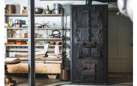 OLD ALPINE KITCHEN