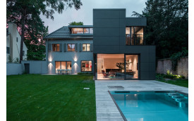 MODERN VILLA WITH POOL