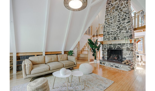 pluche74 foto film evenement locatie quebec montreal bos privéwoning 8