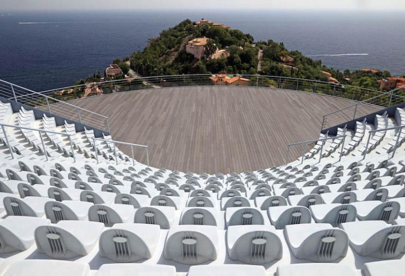 plush74 architecture funky rental location film photo event organic france retro cannes house1