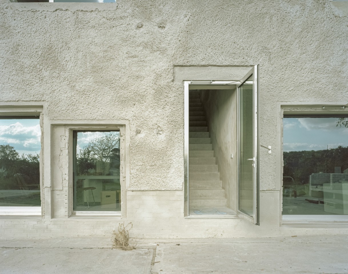 berlin location concrete brutalismus villa house plush74 7