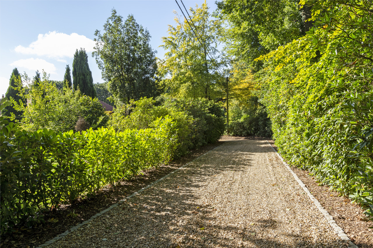 brw garden path