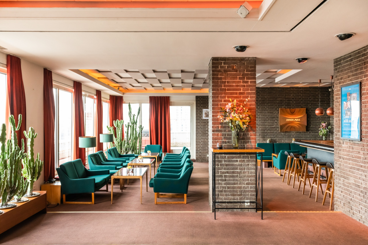 AMERICANA ROOFTOP LOUNGE