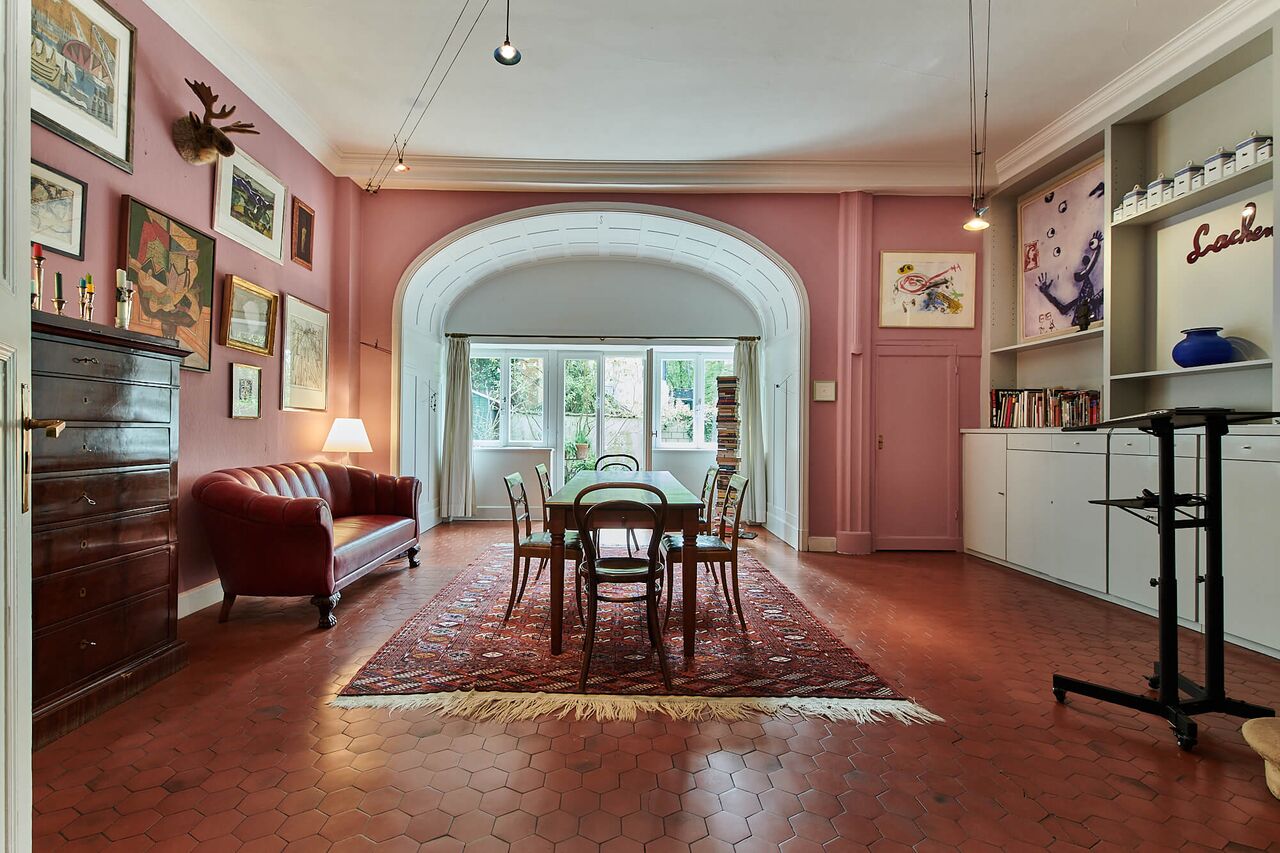 ENCHANTING VILLA NIKOLASSEE