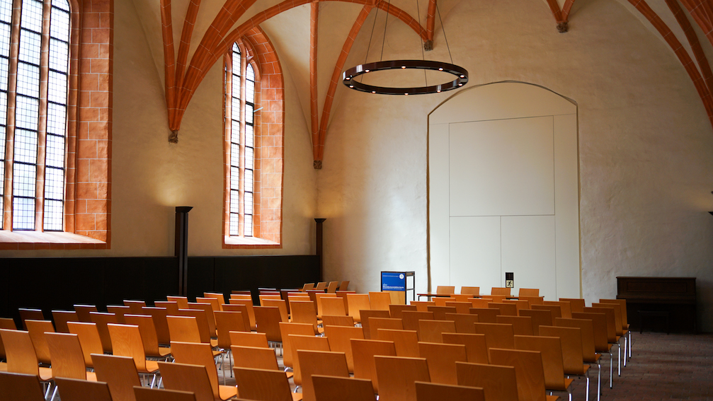 plush74 film photo shooting location scouting berlin chapel university5