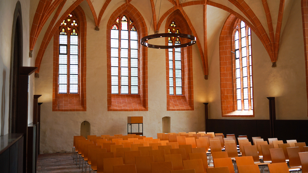 plush74 film photo shooting location scouting berlin chapel university9