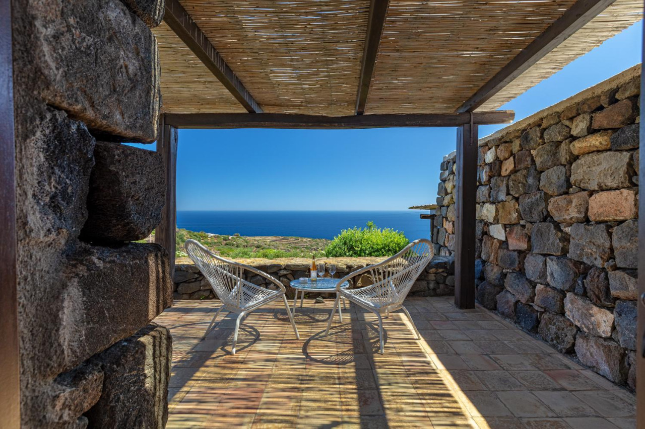EILAND VILLA DROOM