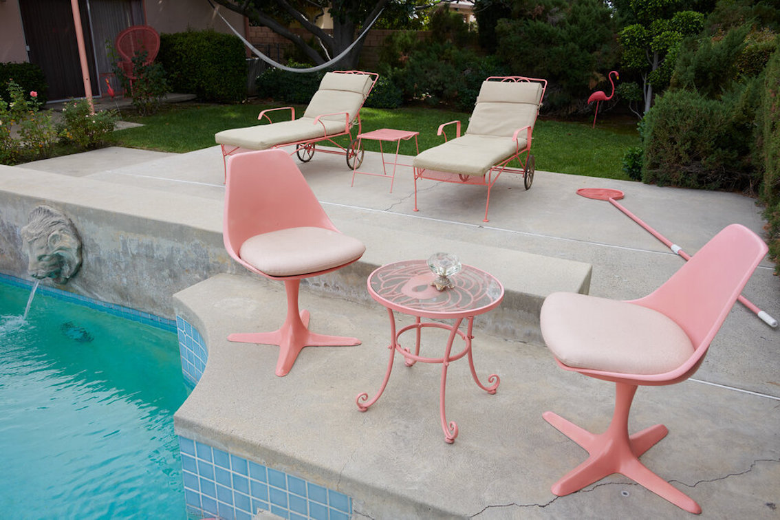 plush74 location california design vintage furniture pink palace shoot film photo fashion car scouting18