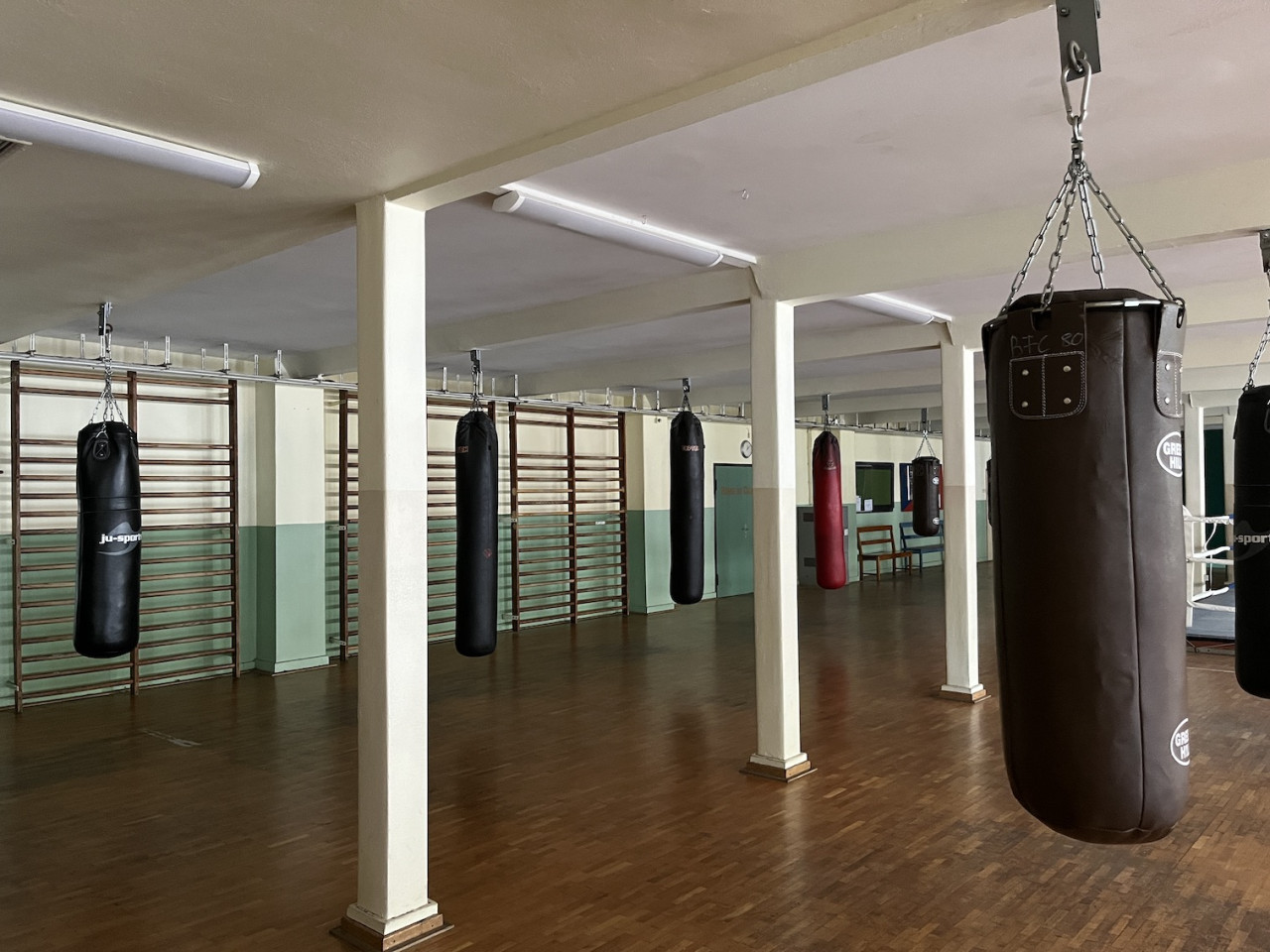 plush74 location film photo event germany berlin vintage gym fitness boxing 133