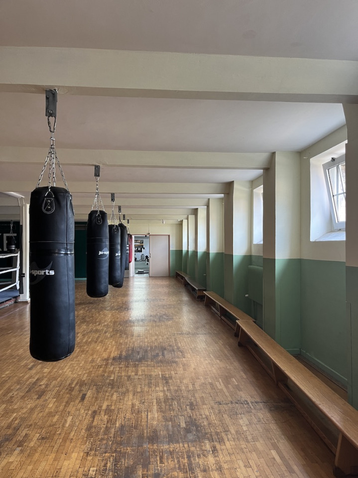 plush74 location film photo event germany berlin vintage gym fitness boxing 144