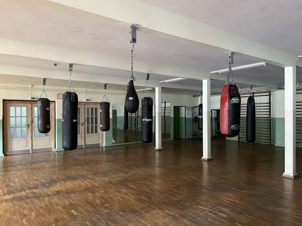 plush74 location film photo event germany berlin vintage gym fitness boxing 156