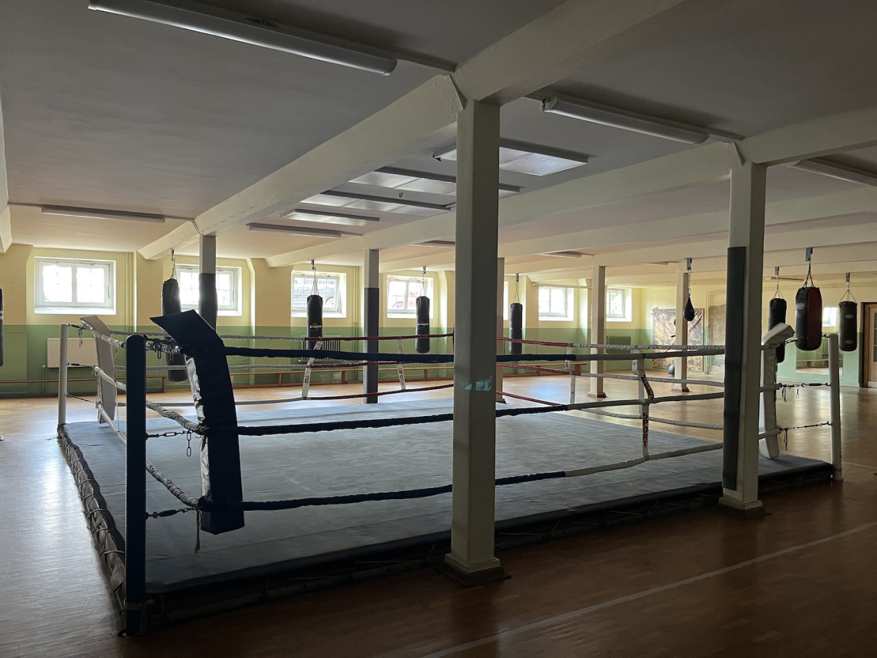 plush74 location film photo event germany berlin vintage gym fitness boxing 166