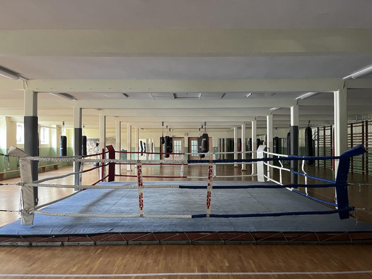 plush74 location film photo event germany berlin vintage gym fitness boxing 168
